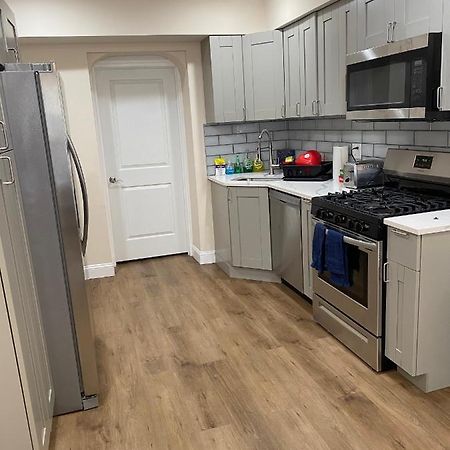 Private Room In South Philly Near Arenas! Philadelphia Buitenkant foto