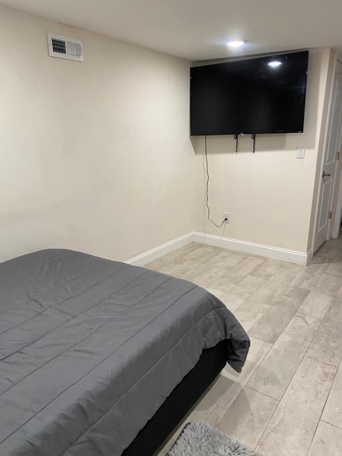 Private Room In South Philly Near Arenas! Philadelphia Buitenkant foto