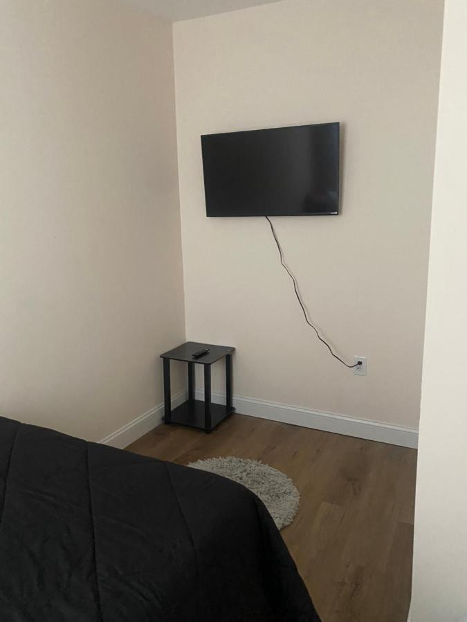 Private Room In South Philly Near Arenas! Philadelphia Buitenkant foto