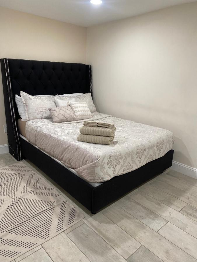 Private Room In South Philly Near Arenas! Philadelphia Buitenkant foto